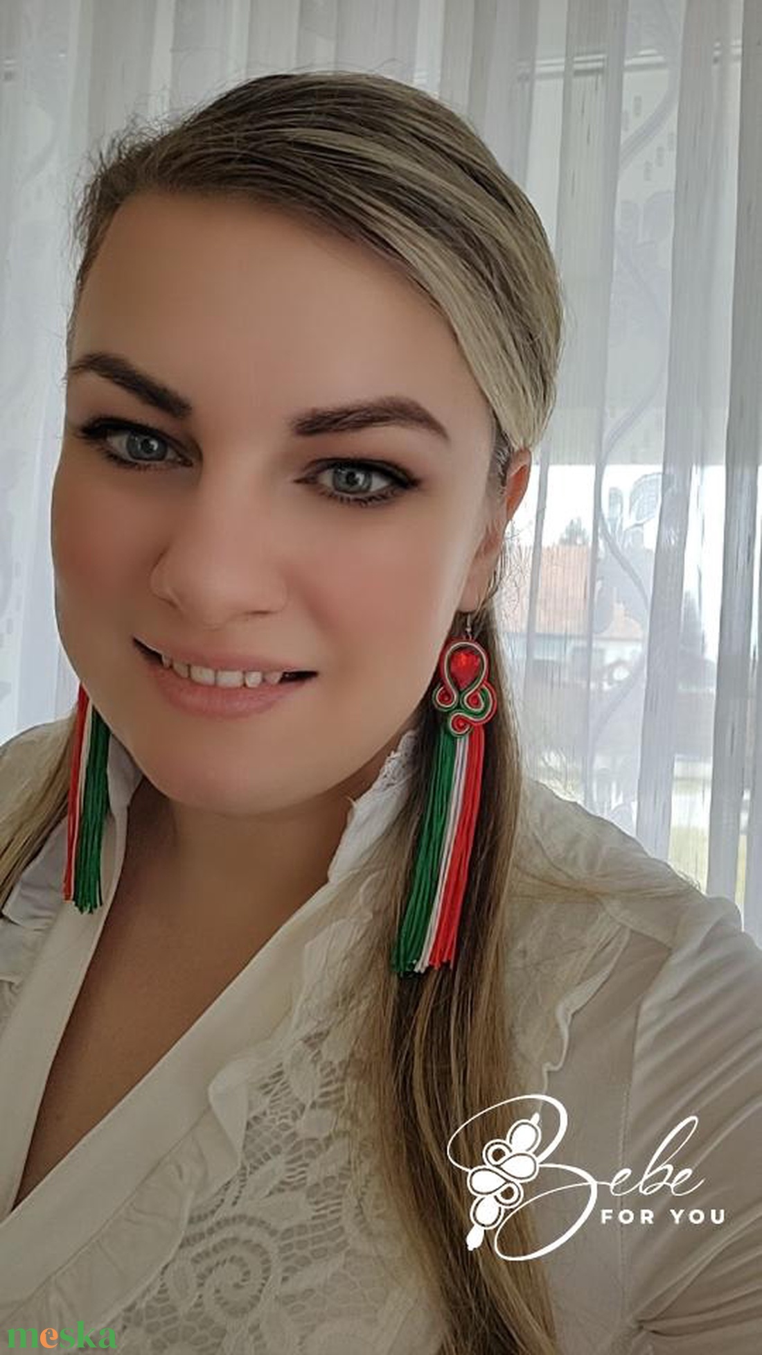 Nemzeti lobogó hosszú bojtos kézműves sujtás fülbevaló - ékszer - fülbevaló - lógó fülbevaló - Meska.hu