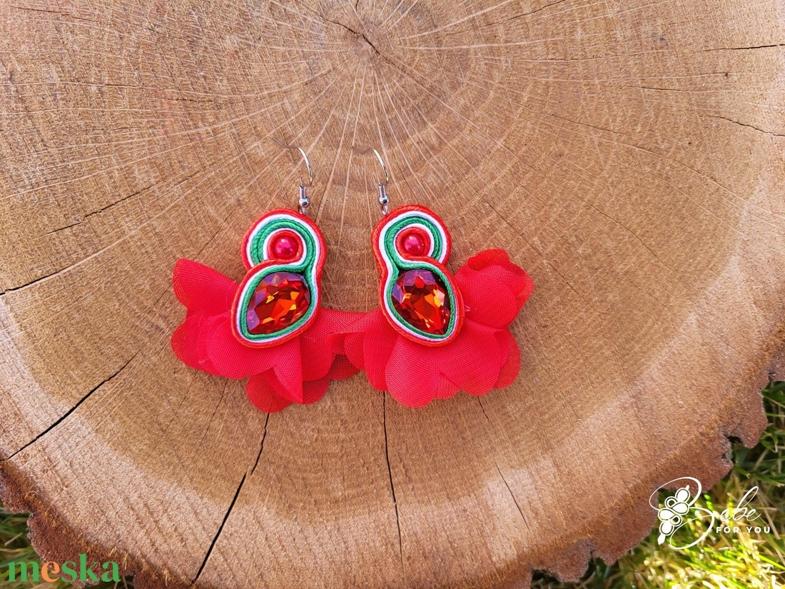 Nemzetiszín virág kézműves sujtás fülbevaló - ékszer - ékszerszett - Meska.hu