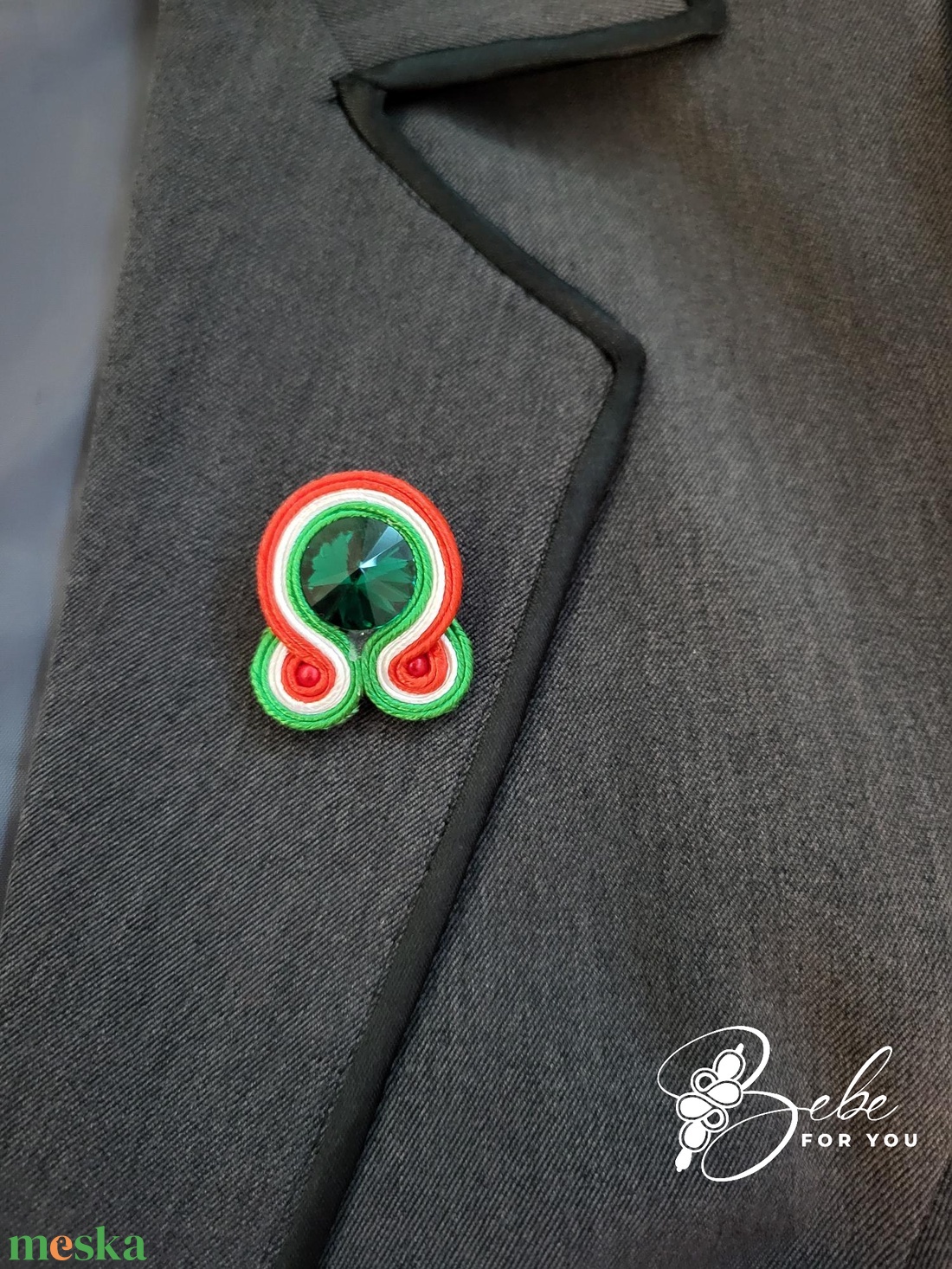 Kokárda kerek nemzetiszín kézműves sujtás bross - ékszer - kitűző és bross - Meska.hu