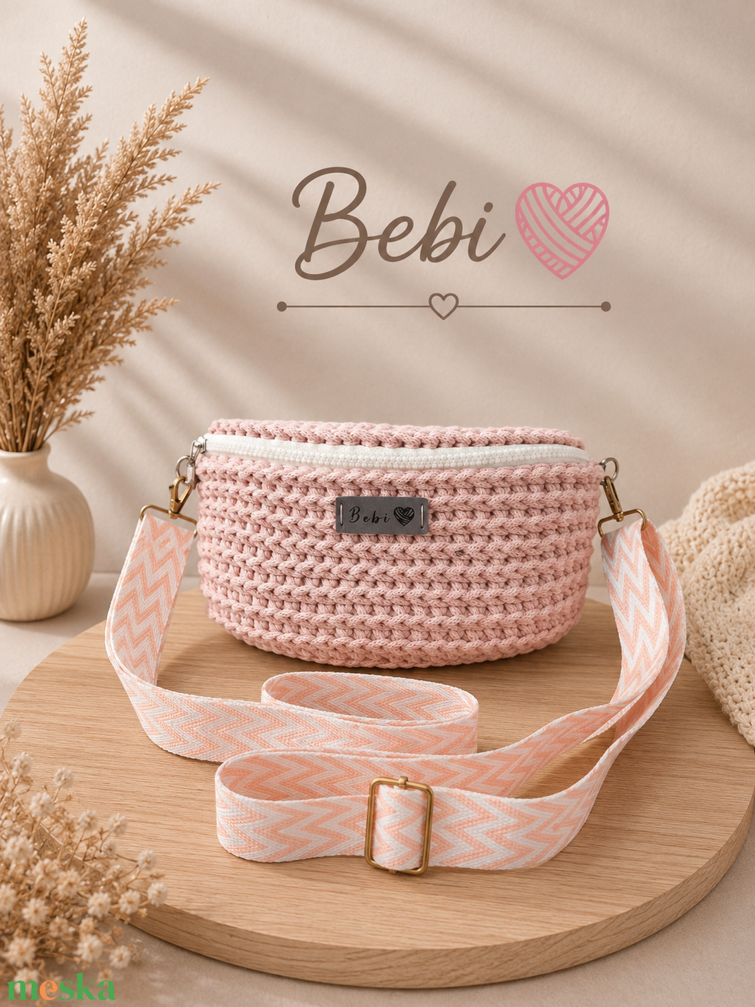 Barackszínű kézzel horgolt keresztpántos női táska, crossbody övtáska � bélelt, cipzáras - táska & tok - kézitáska & válltáska - vállon átvethető táska - Meska.hu