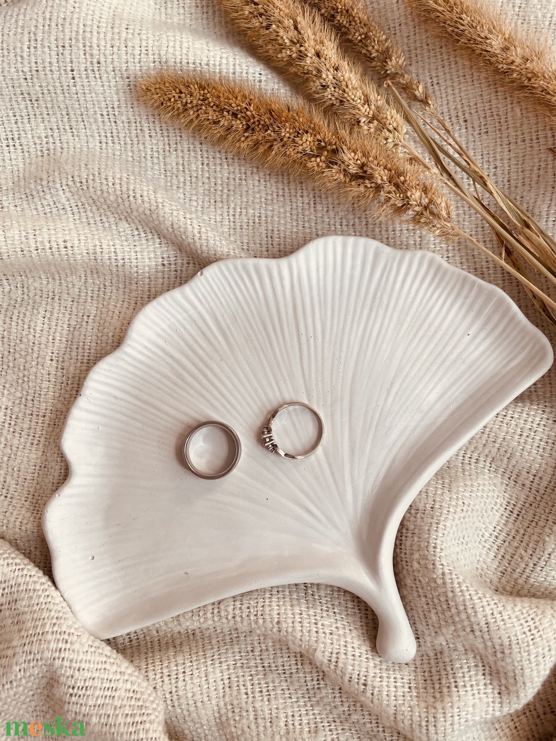 Dekorációs tálca gipszből - otthon & életmód - dekoráció - asztal és polc dekoráció - dekorációs tál, tartó - Meska.hu