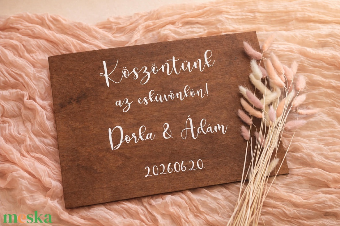 Esküvői köszöntő tábla, fa tábla, fa dekor, welcome tábla - esküvő - dekoráció - tábla & jelzés - Meska.hu