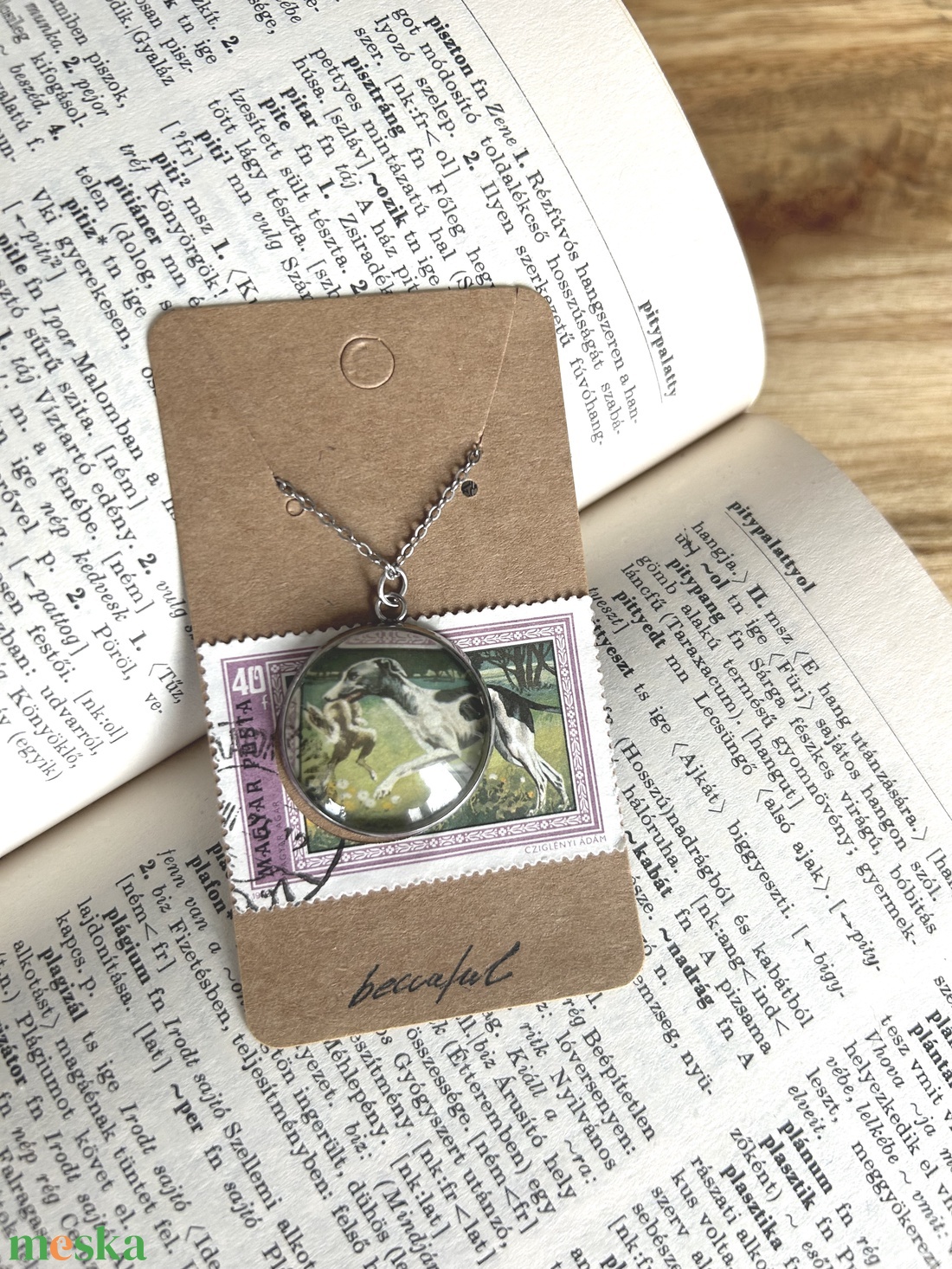 Régi vintage bélyeg nyaklánc agár kutya kutyás - ékszer - nyaklánc - medálos nyaklánc - Meska.hu