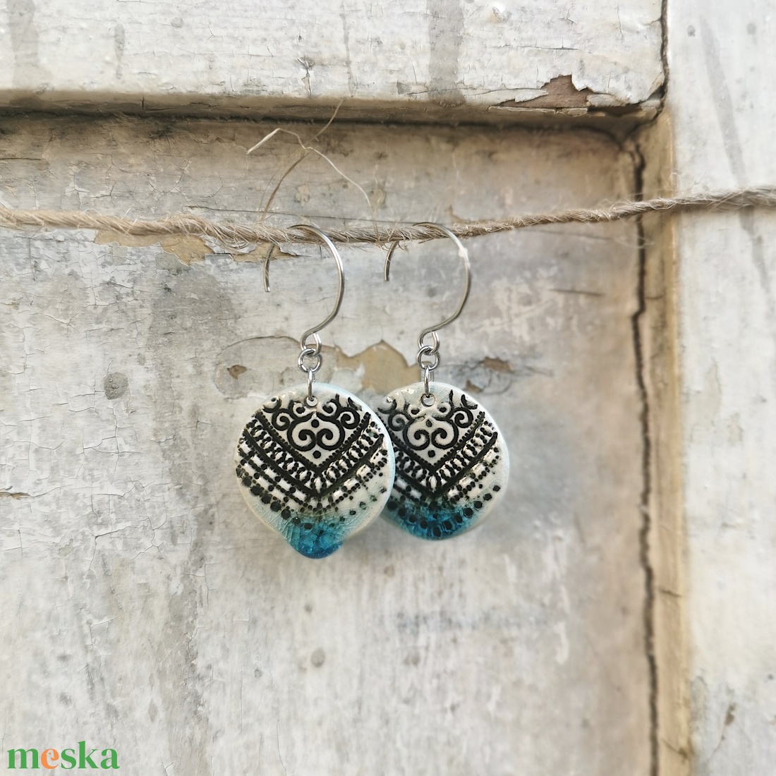 Rusztikus, kézzel készített kerámia fülbevaló - ékszer - fülbevaló - lógó fülbevaló - Meska.hu