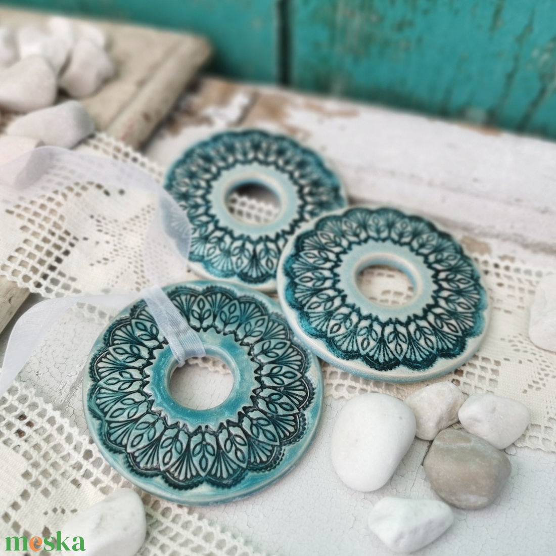 MANDALA kerámia dekoráció türkiz színben - karácsony - karácsonyi lakásdekoráció - karácsonyfadíszek - Meska.hu