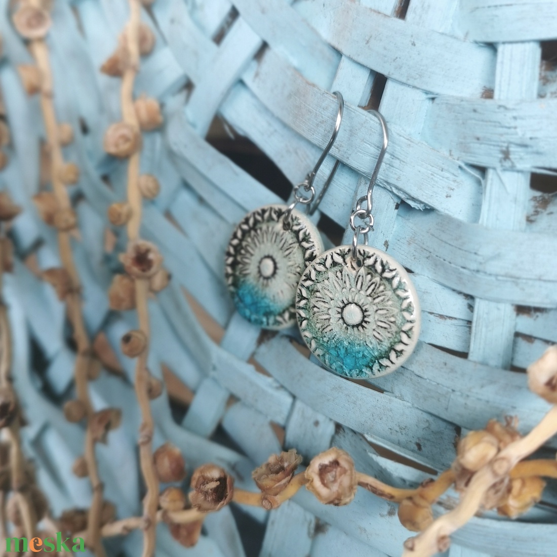 Rusztikus handmade kerámia fülbevaló, mandala mintával - ékszer - fülbevaló - lógó fülbevaló - Meska.hu