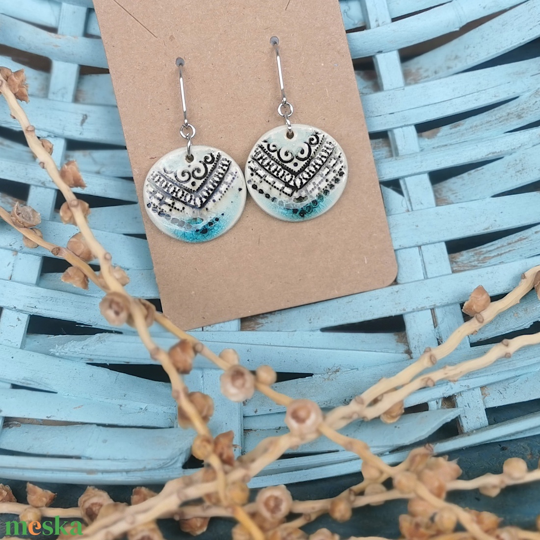 Rusztikus handmade kerámia fülbevaló, türkiz átmenetes - ékszer - fülbevaló - lógó fülbevaló - Meska.hu