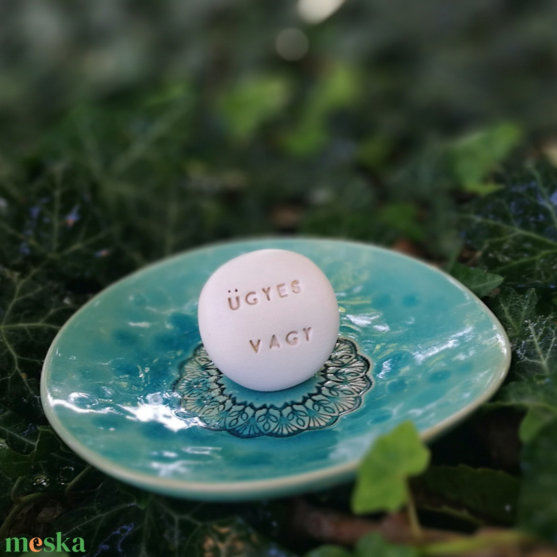 ÜGYES VAGY - Kerámia Varázskavics üzenettel, motivációs felirattal - esküvő - emlék & ajándék - köszönőajándék - Meska.hu