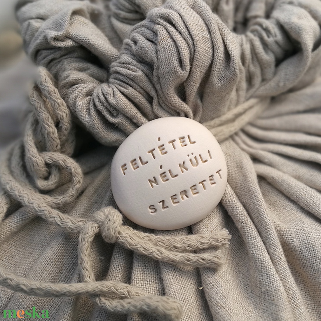 FELTÉTEL NÉLKÜLI SZERETET - Kerámia Varázskavics üzenettel, motivációs felirattal - esküvő - emlék & ajándék - köszönőajándék - Meska.hu