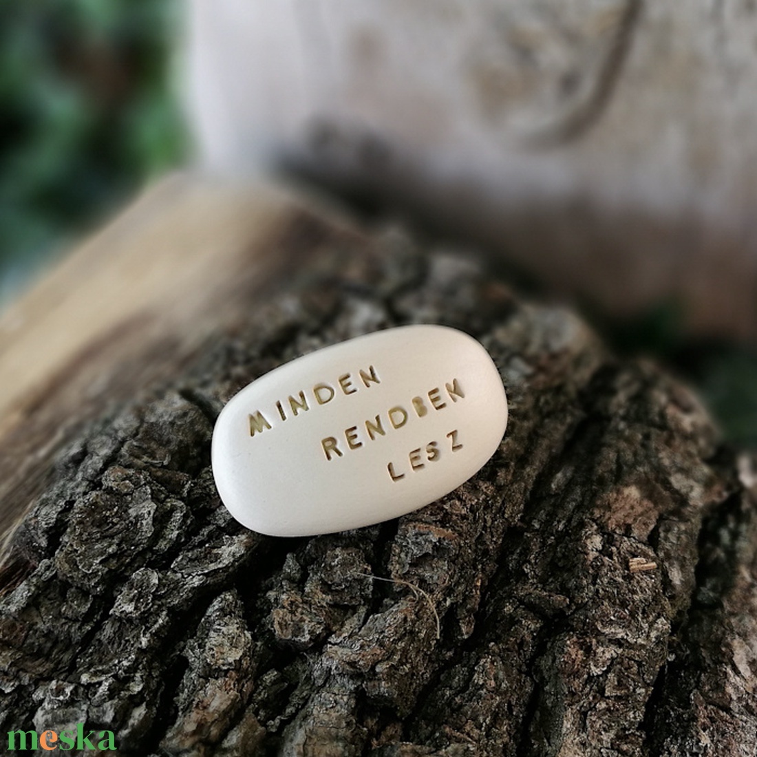 MINDEN RENDBEN LESZ - Kerámia Varázskavics üzenettel, motivációs felirattal - esküvő - emlék & ajándék - köszönőajándék - Meska.hu