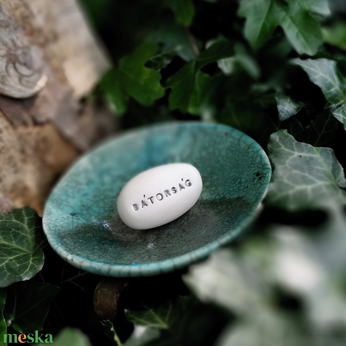 BÁTORSÁG - Kerámia Varázskavics üzenettel, motivációs felirattal - esküvő - emlék & ajándék - köszönőajándék - Meska.hu