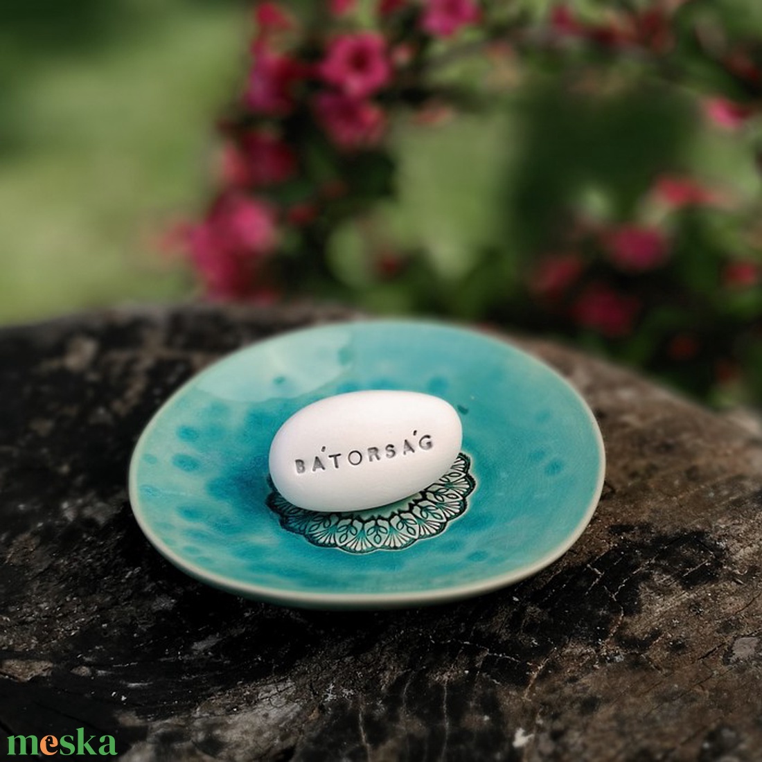 BÁTORSÁG - Kerámia Varázskavics üzenettel, motivációs felirattal - esküvő - emlék & ajándék - köszönőajándék - Meska.hu