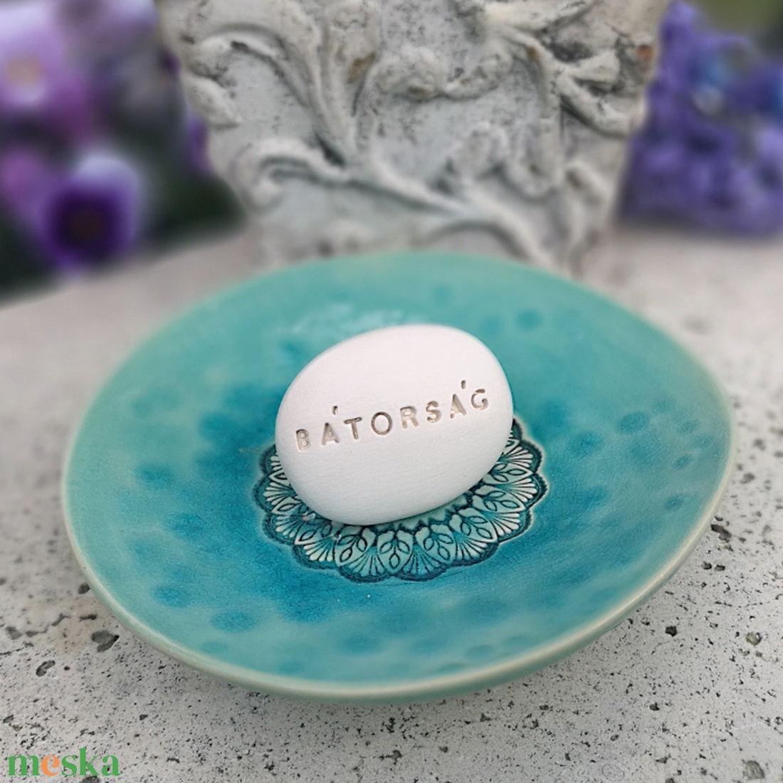 BÁTORSÁG - Kerámia Varázskavics üzenettel, motivációs felirattal - esküvő - emlék & ajándék - köszönőajándék - Meska.hu