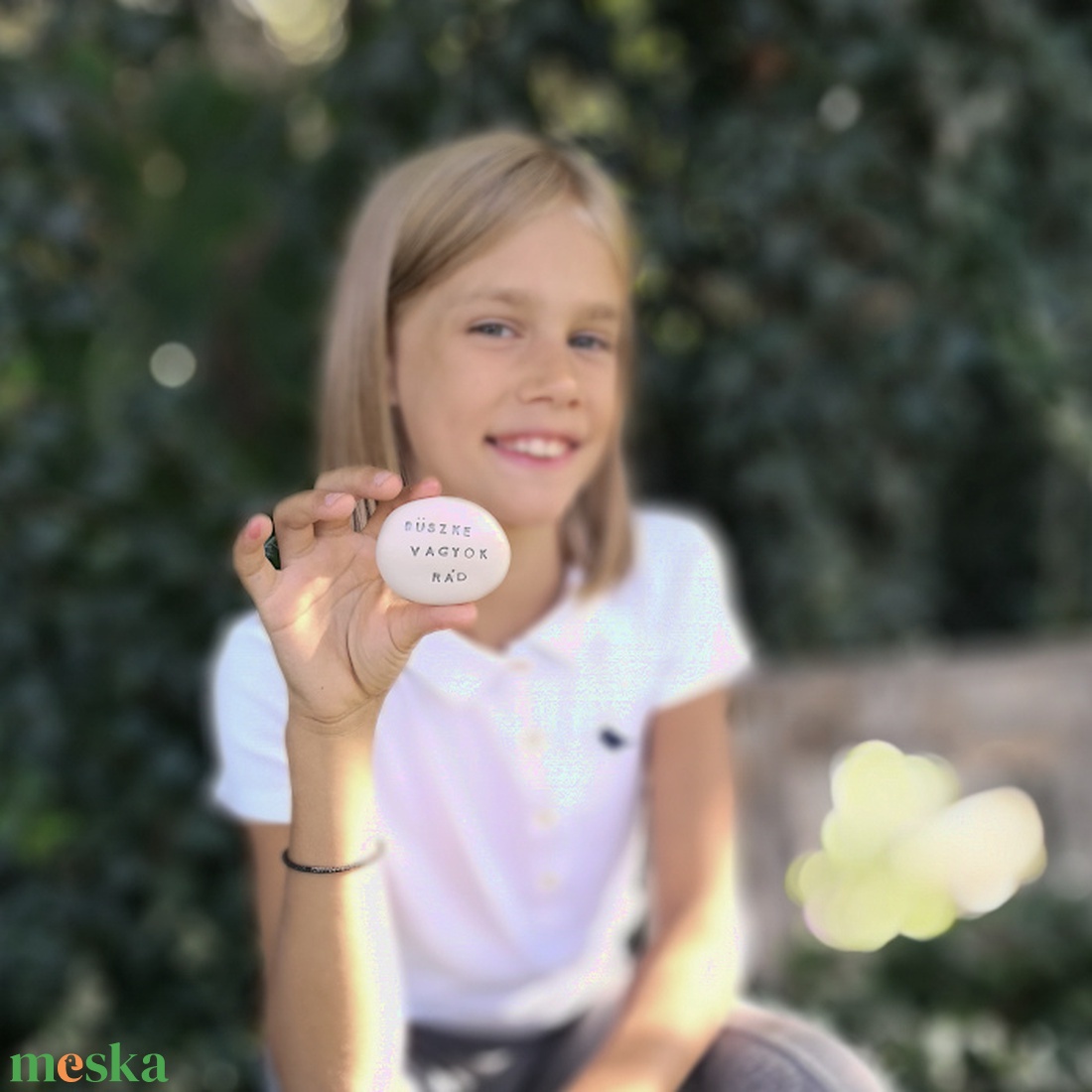 BÜSZKE VAGYOK RÁD - Kerámia Varázskavics üzenettel, motivációs felirattal - esküvő - emlék & ajándék - köszönőajándék - Meska.hu