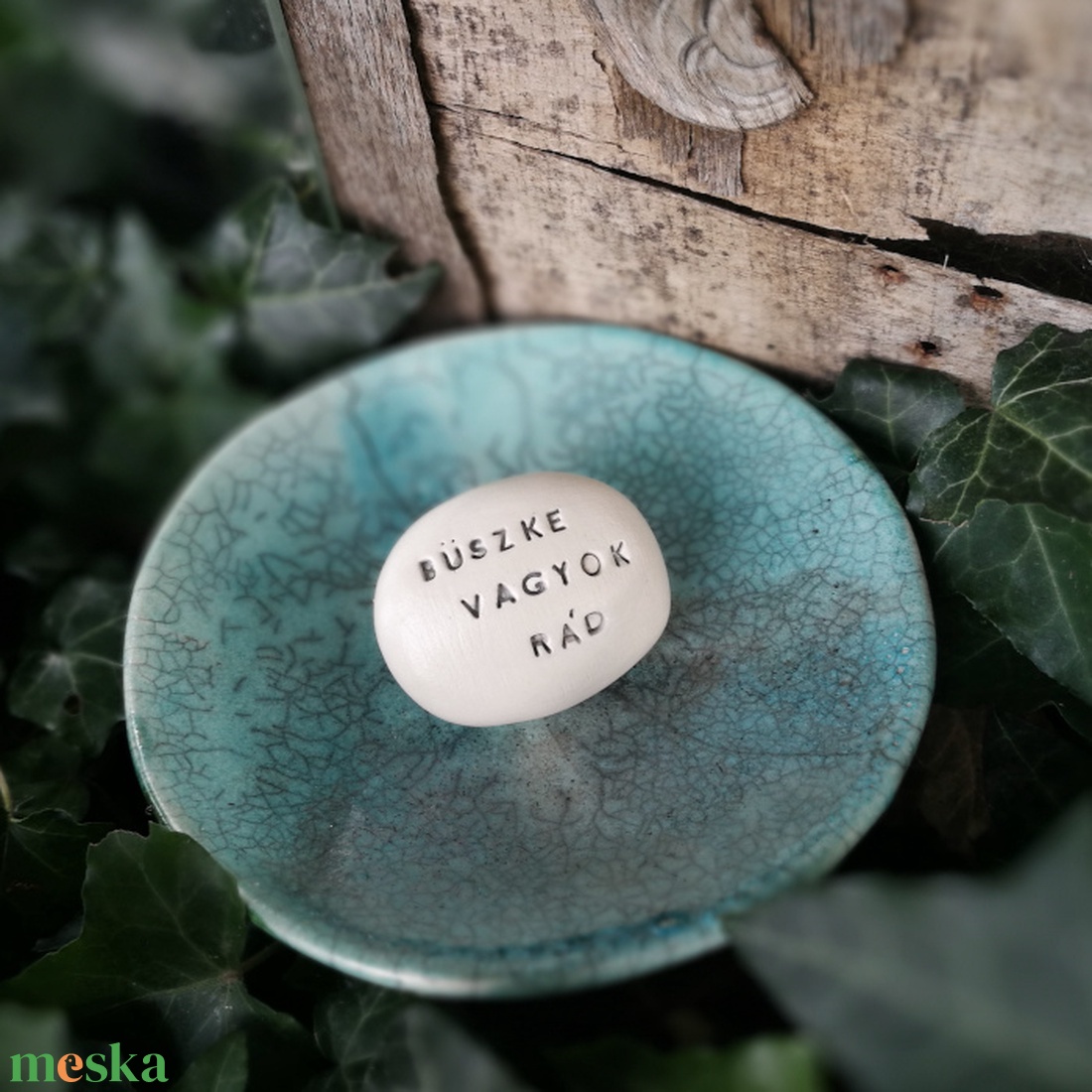 BÜSZKE VAGYOK RÁD - Kerámia Varázskavics üzenettel, motivációs felirattal - esküvő - emlék & ajándék - köszönőajándék - Meska.hu