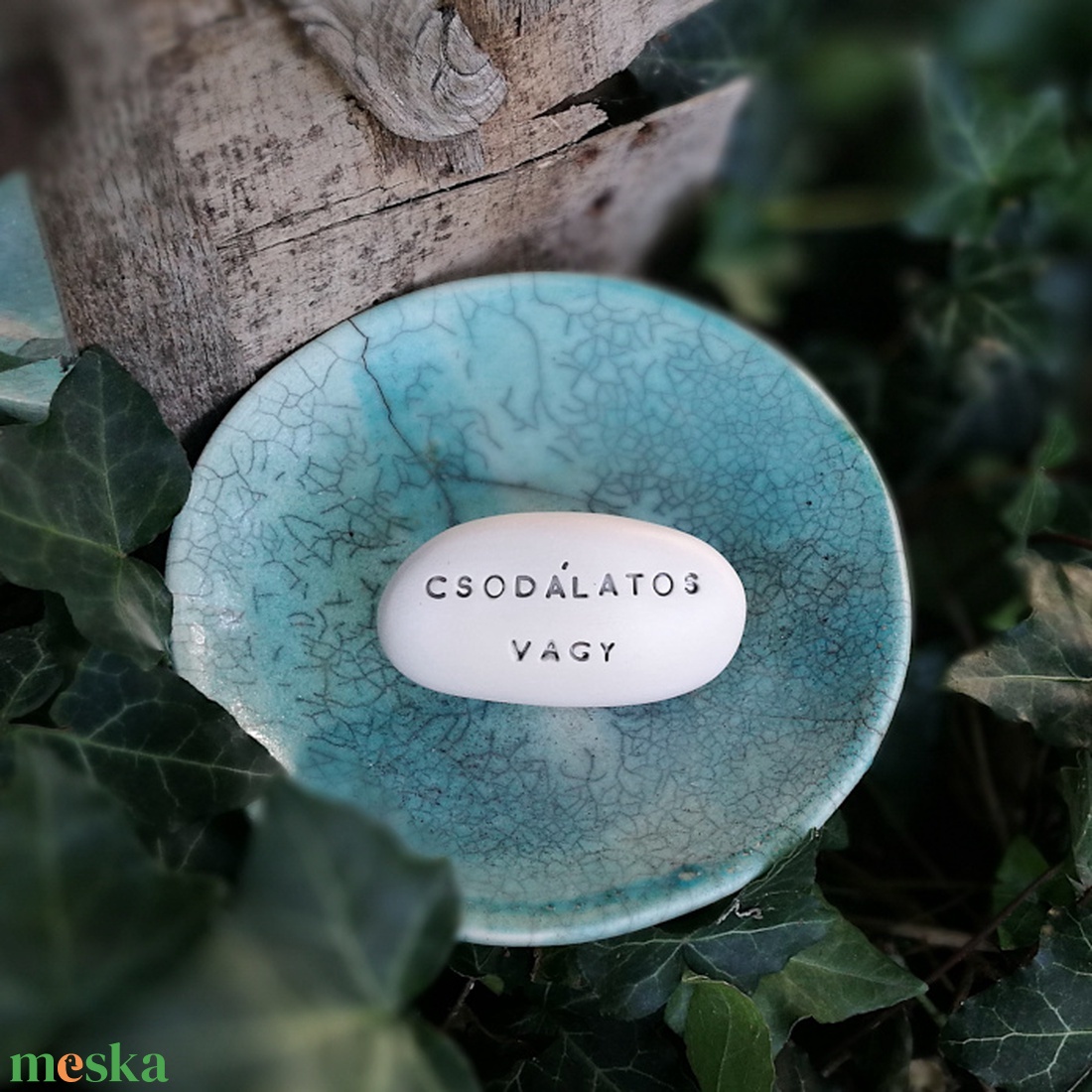 CSODÁLATOS VAGY - Kerámia Varázskavics üzenettel, motivációs felirattal - esküvő - emlék & ajándék - köszönőajándék - Meska.hu