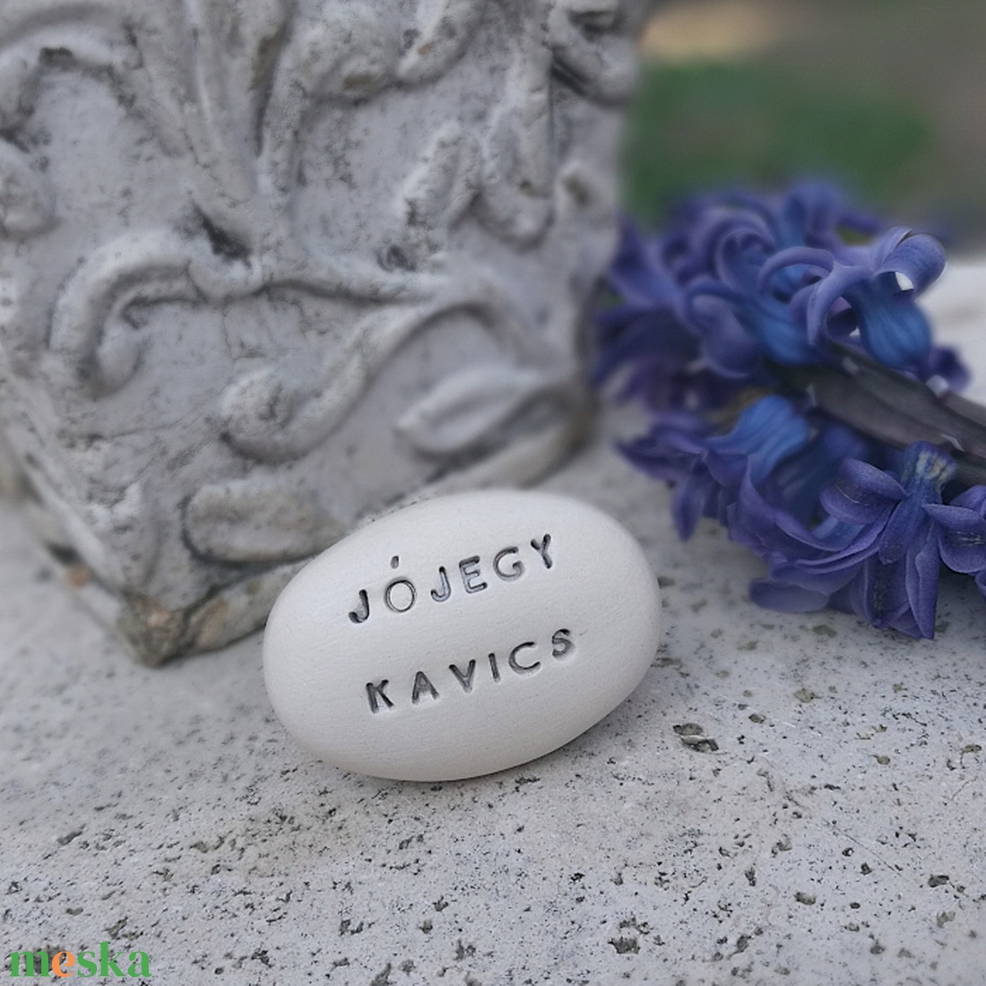 JÓJEGY KAVICS - Kerámia Varázskavics üzenettel, motivációs felirattal - esküvő - emlék & ajándék - köszönőajándék - Meska.hu