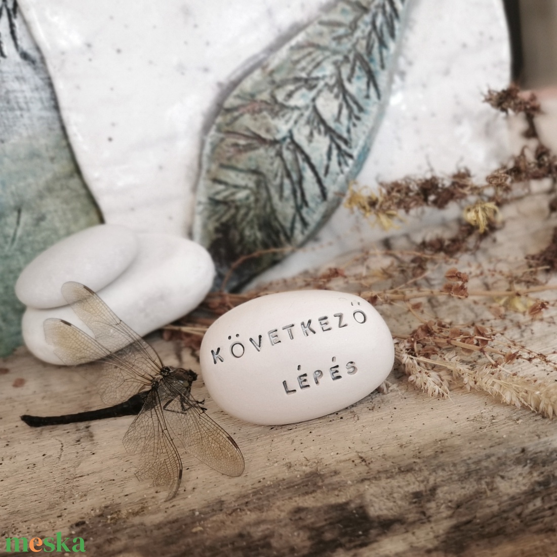 KÖVETKEZŐ LÉPÉS - Kerámia Varázskavics üzenettel, motivációs felirattal - esküvő - emlék & ajándék - köszönőajándék - Meska.hu