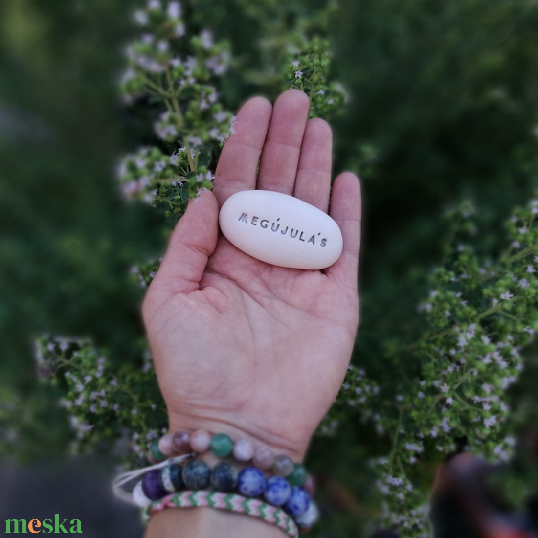 MEGÚJULÁS - Kerámia Varázskavics üzenettel, motivációs felirattal - esküvő - emlék & ajándék - köszönőajándék - Meska.hu