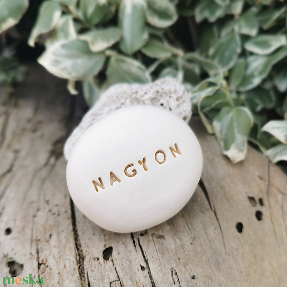 NAGYON - Kerámia Varázskavics pozitív üzenettel, kedves emlék, ajándék minden alkalomra - esküvő - emlék & ajándék - köszönőajándék - Meska.hu