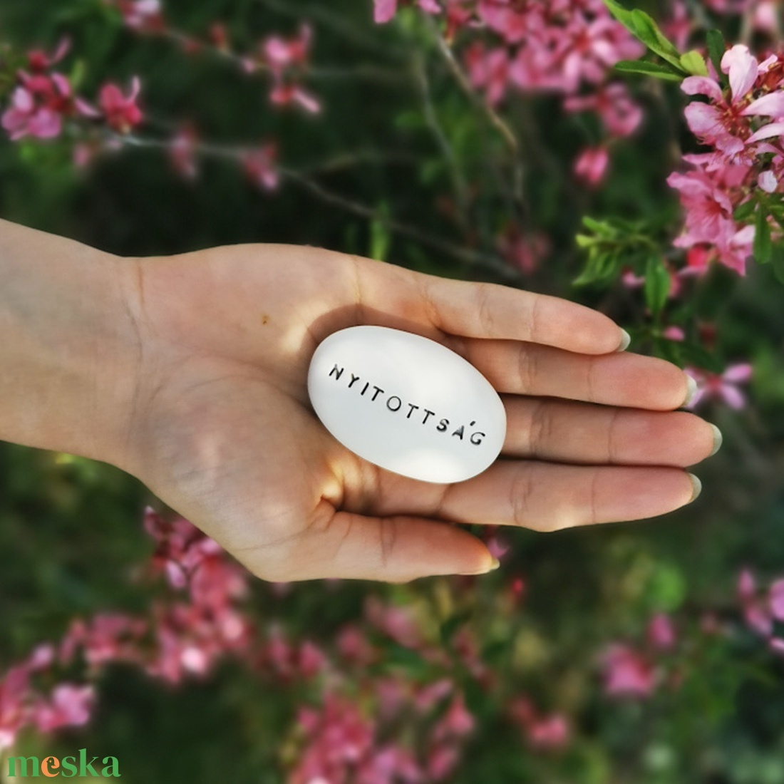 NYITOTTSÁG - Kerámia Varázskavics üzenettel, motivációs felirattal - esküvő - emlék & ajándék - köszönőajándék - Meska.hu