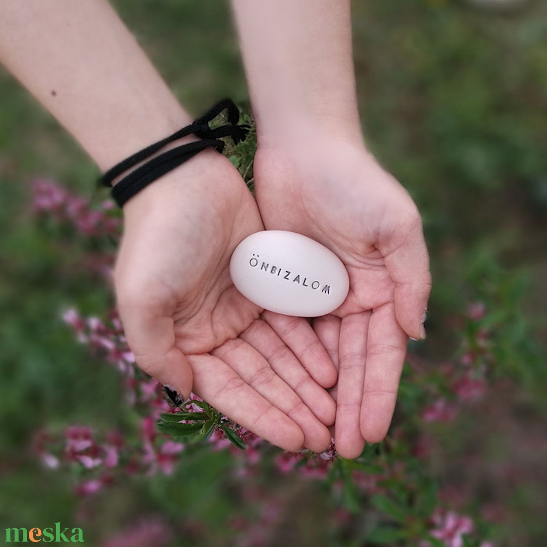 ÖNBIZALOM - Kerámia Varázskavics üzenettel, motivációs felirattal - esküvő - emlék & ajándék - köszönőajándék - Meska.hu