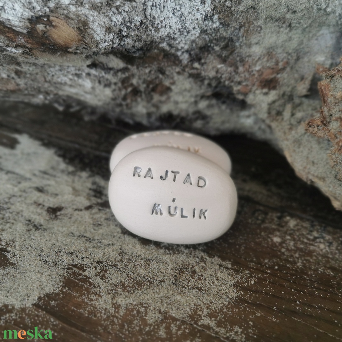 RAJTAD MÚLIK - Kerámia Varázskavics üzenettel, motivációs felirattal - esküvő - emlék & ajándék - köszönőajándék - Meska.hu
