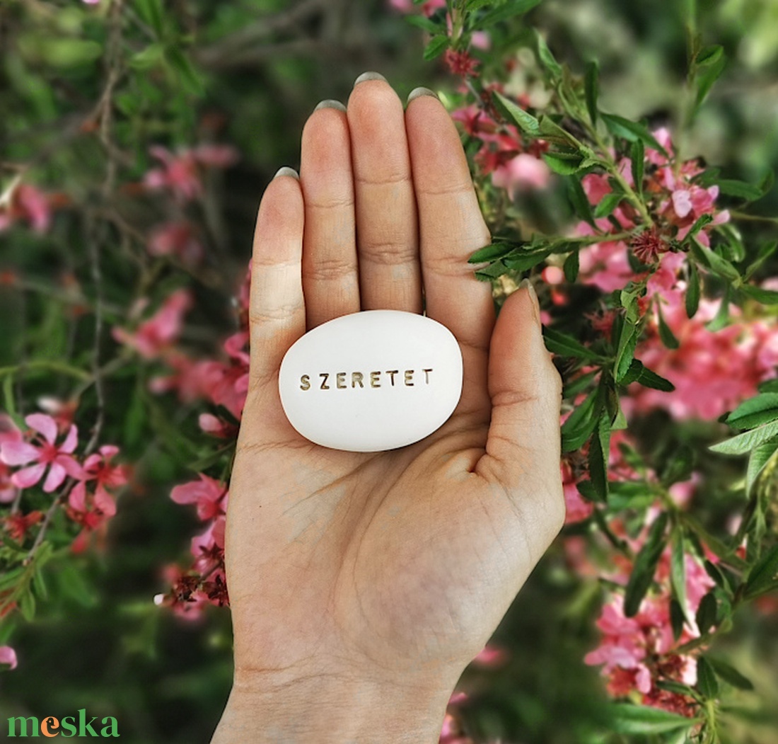 SZERETET - Kerámia Varázskavics kedves üzenetekkel, motivációkkal - esküvő - emlék & ajándék - nászajándék - nászajándék gyűjtők - Meska.hu
