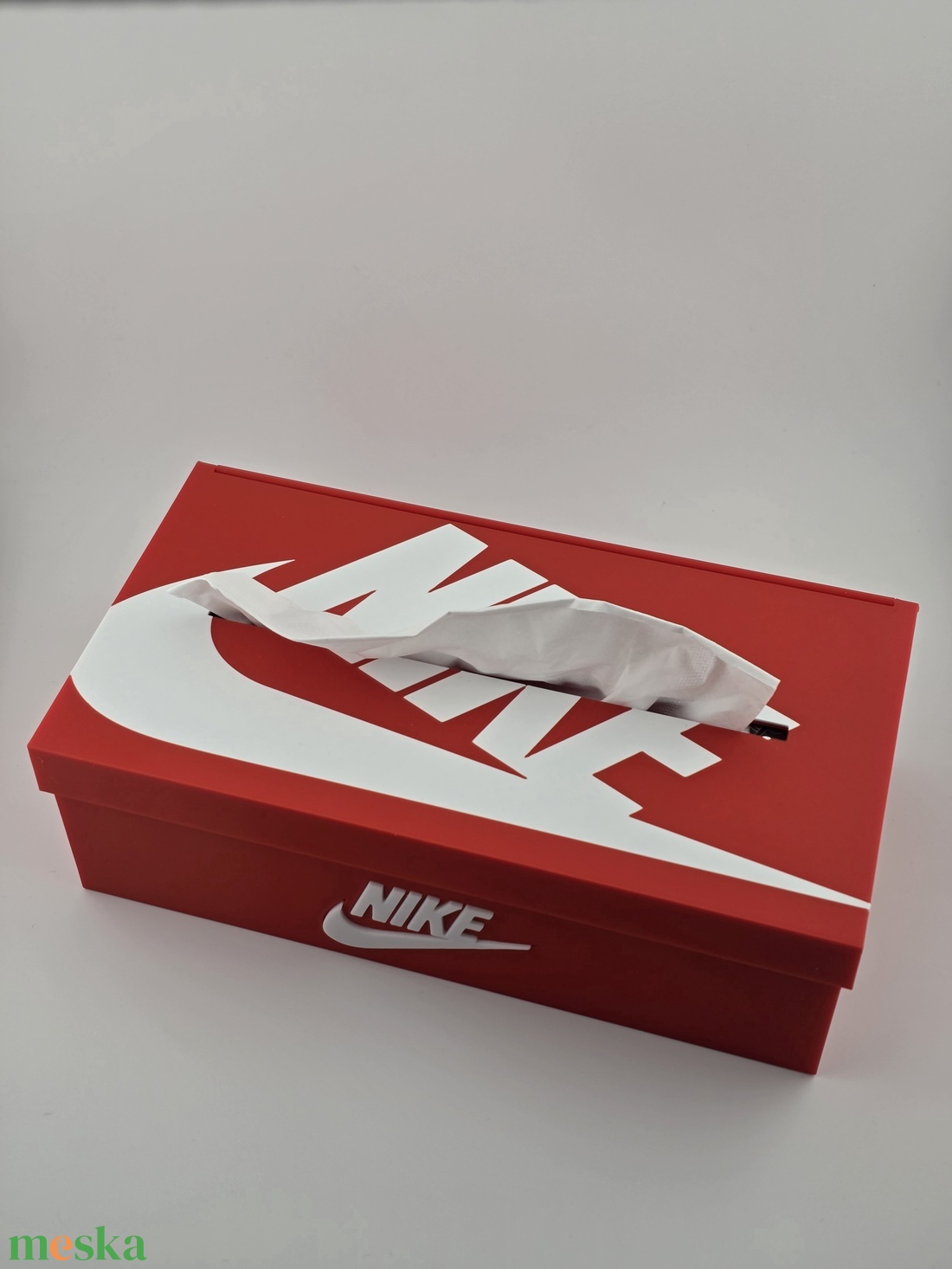 Nike cipősdoboz ihlette papír zsebkendő tartó  - otthon & életmód - tárolás & rendszerezés - zsebkendőtartó - Meska.hu
