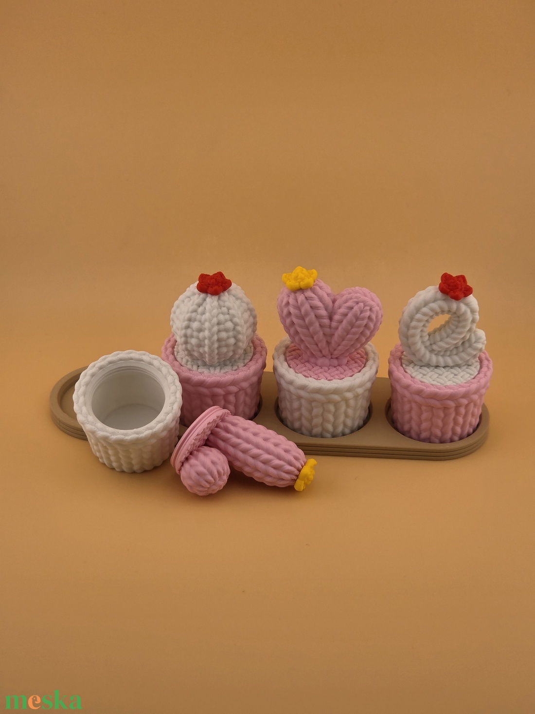 Valentin napi kaktusz - titkos tárolóval - otthon & életmód - dekoráció - dísztárgy - Meska.hu