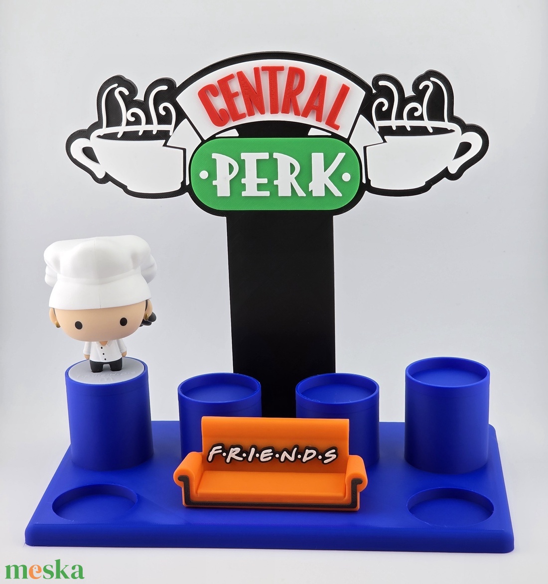 Jóbarátok Friends figura tartó - otthon & életmód - tárolás & rendszerezés - íróasztali tároló - Meska.hu