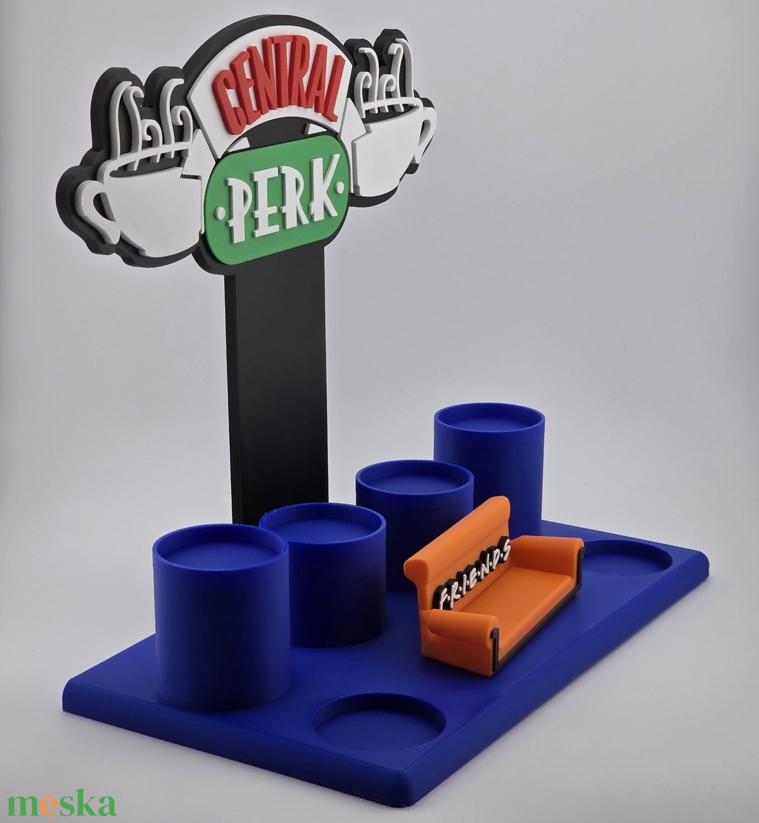Jóbarátok Friends figura tartó - otthon & életmód - tárolás & rendszerezés - íróasztali tároló - Meska.hu