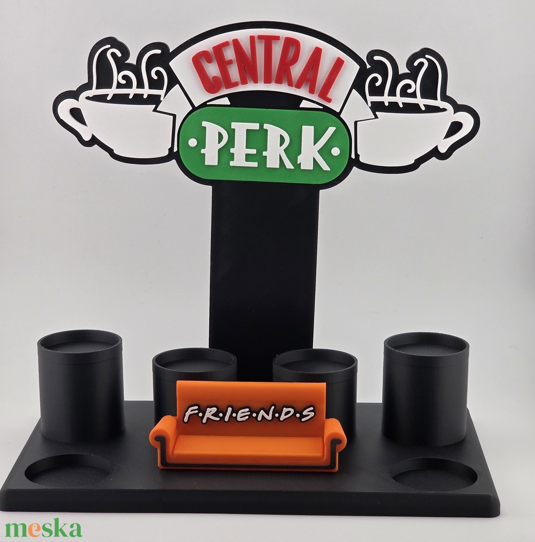 Jóbarátok Friends figura tartó - otthon & életmód - tárolás & rendszerezés - íróasztali tároló - Meska.hu