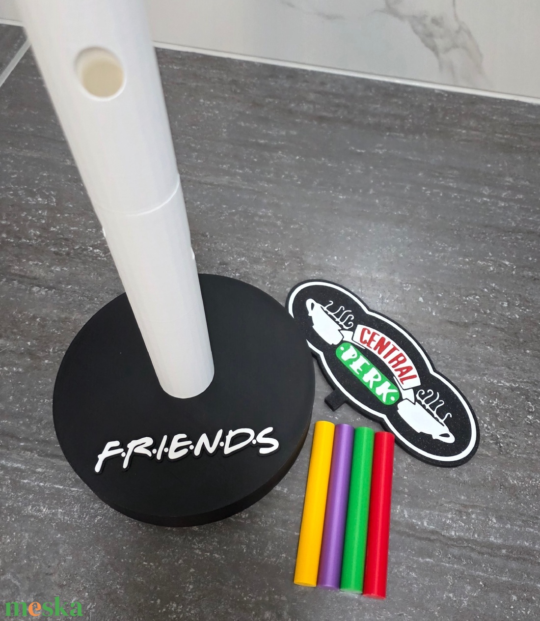 Jóbarátok Friends bögretartó állvány - otthon & életmód - konyhafelszerelés, tálalás - tálalás - bögre & csésze - Meska.hu