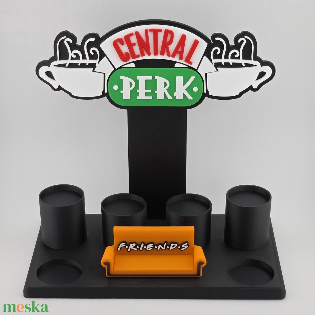 Jóbarátok Friends figura tartó - otthon & életmód - tárolás & rendszerezés - íróasztali tároló - Meska.hu