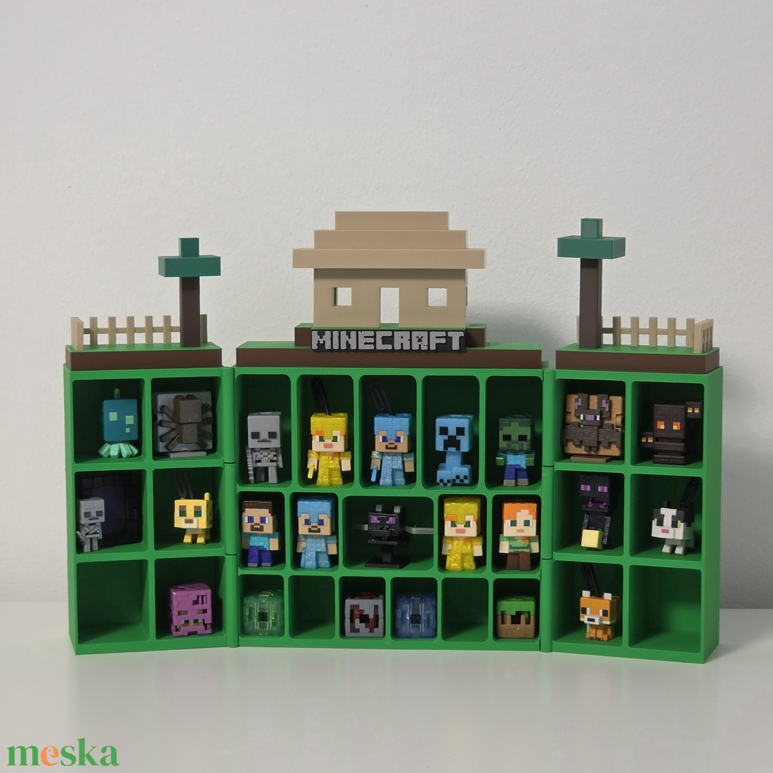 Minecraft Kinder Joy figuratartó állvány kinyitható Creeper verzió ajándék figuratalppal - otthon & életmód - tárolás & rendszerezés - íróasztali tároló - Meska.hu