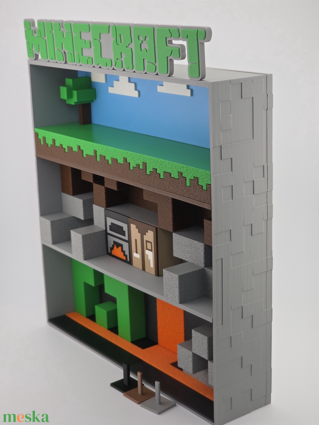 Minecraft Kinder Joy figuratartó állvány � Falra akasztható - otthon & életmód - tárolás & rendszerezés - íróasztali tároló - Meska.hu