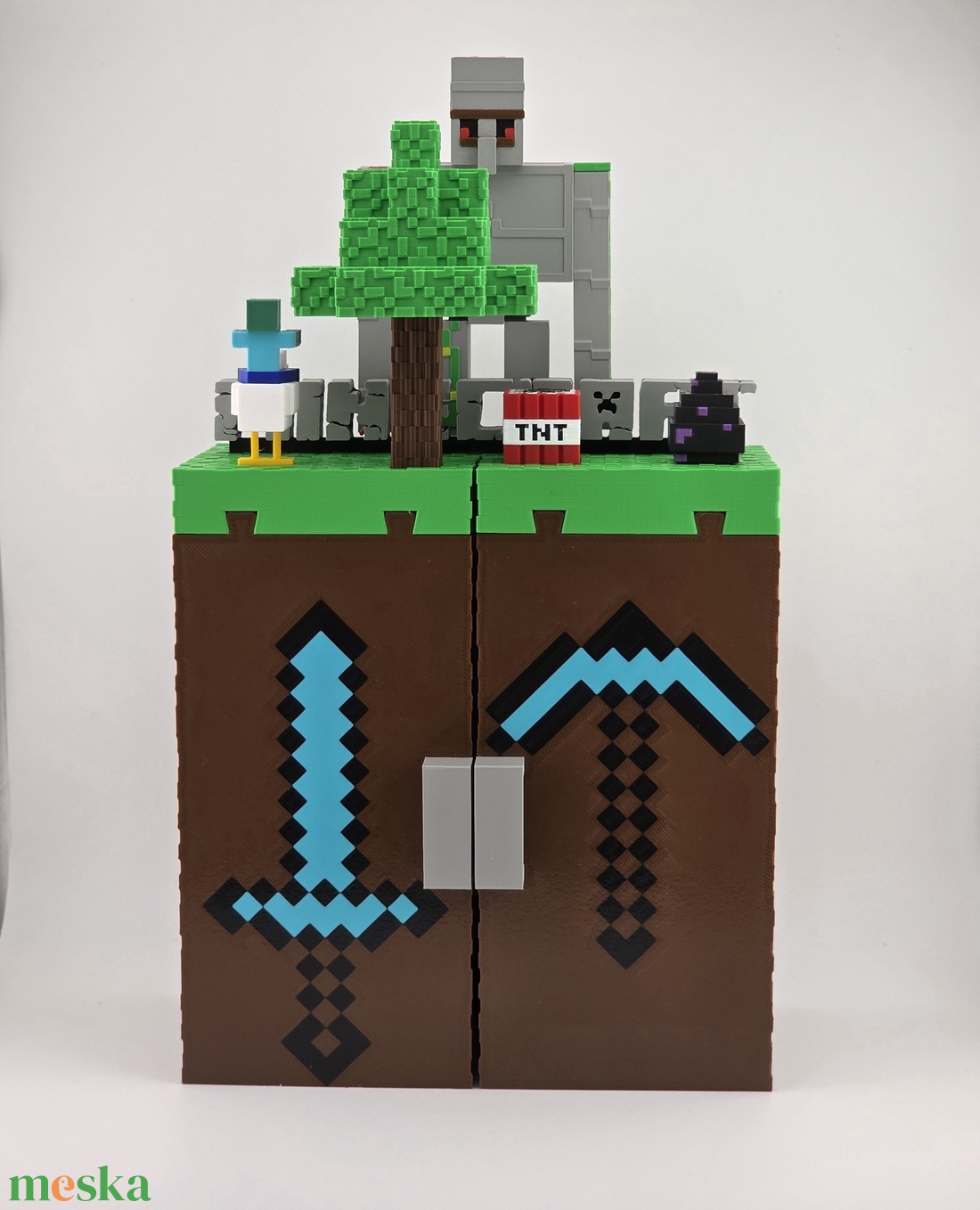 Minecraft Kinder Joy figuratartó állvány - otthon & életmód - tárolás & rendszerezés - íróasztali tároló - Meska.hu