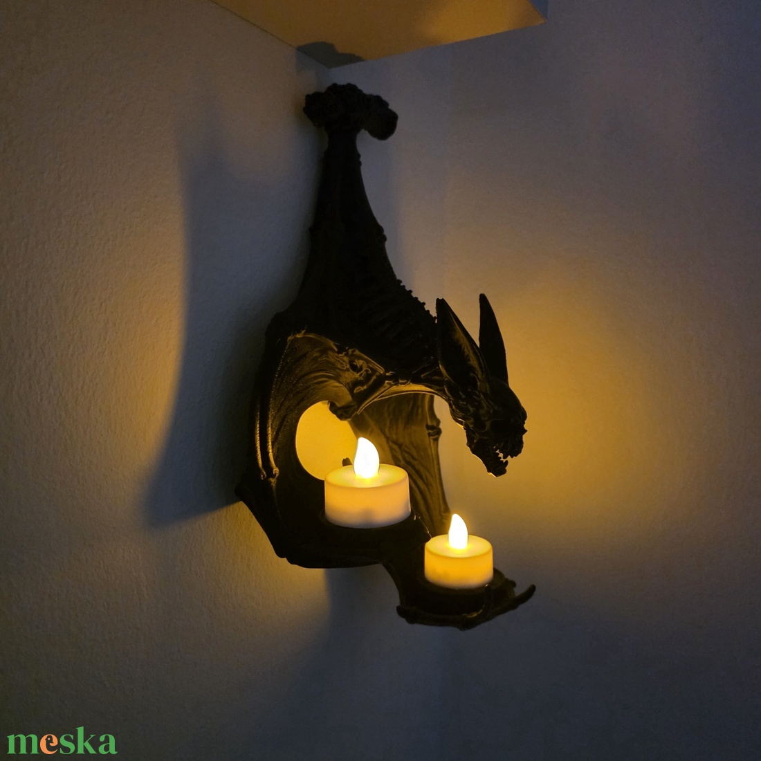 Halloween dekoráció � Csontváz denevér, falra akasztható mécsestartó - otthon & életmód - dekoráció - halloween - halloweeni lámpás - Meska.hu