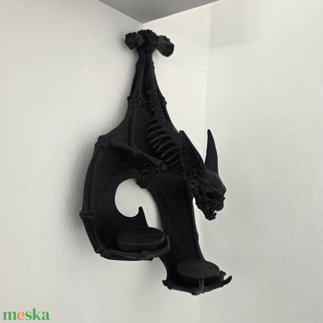 Halloween dekoráció � Csontváz denevér, falra akasztható mécsestartó - otthon & életmód - dekoráció - halloween - halloweeni lámpás - Meska.hu