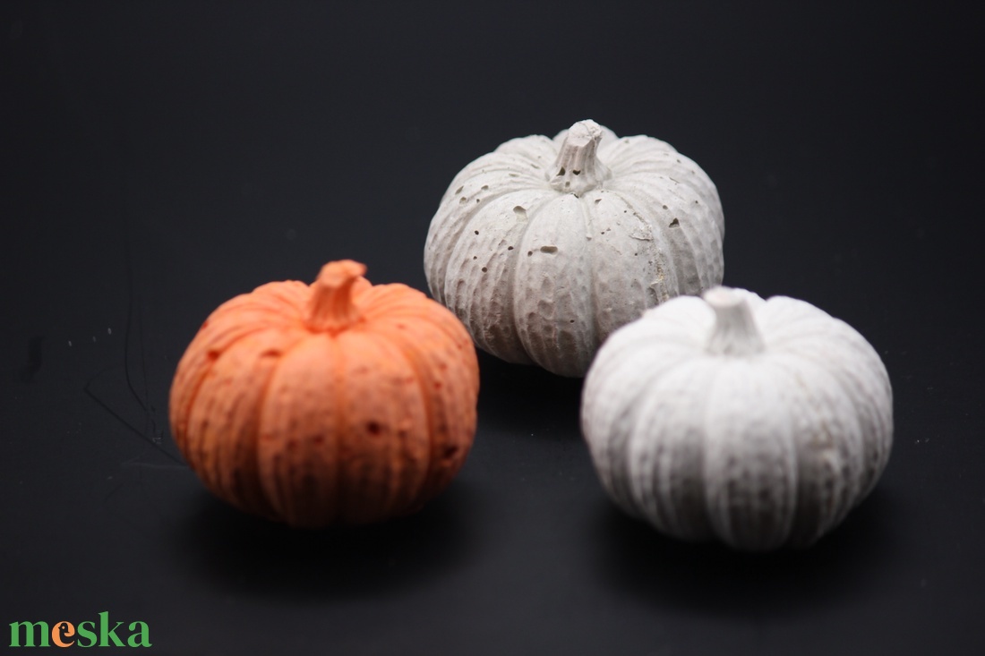 Halloween mini beton tök - otthon & életmód - dekoráció - halloween - halloweeni dekoráció - Meska.hu