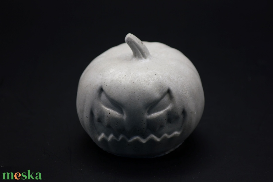 Halloween beton gonosz tökfej - otthon & életmód - dekoráció - halloween - halloweeni dekoráció - Meska.hu