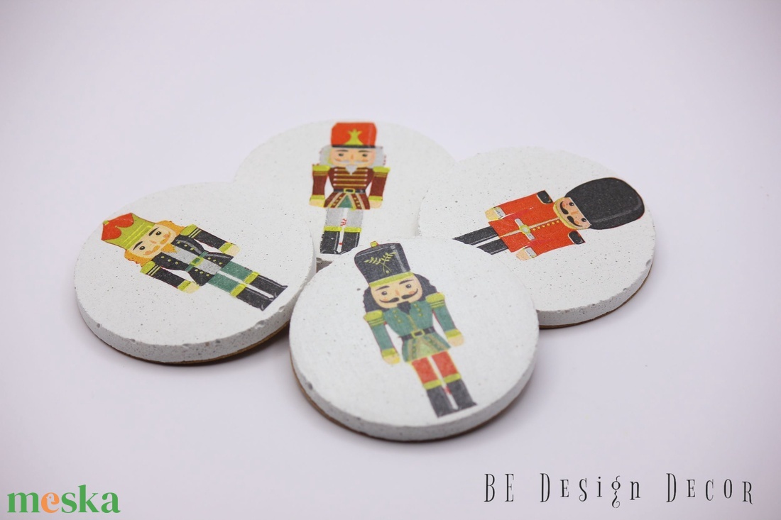 Karácsonyi huszár fehér beton poháralátét szett - karácsony - karácsonyi lakásdekoráció - ünnepi asztaldekoráció - Meska.hu