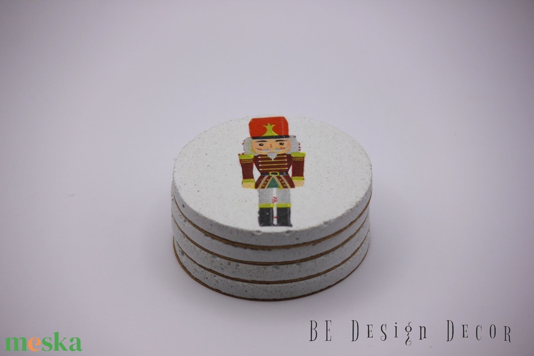 Karácsonyi huszár fehér beton poháralátét szett - karácsony - karácsonyi lakásdekoráció - ünnepi asztaldekoráció - Meska.hu
