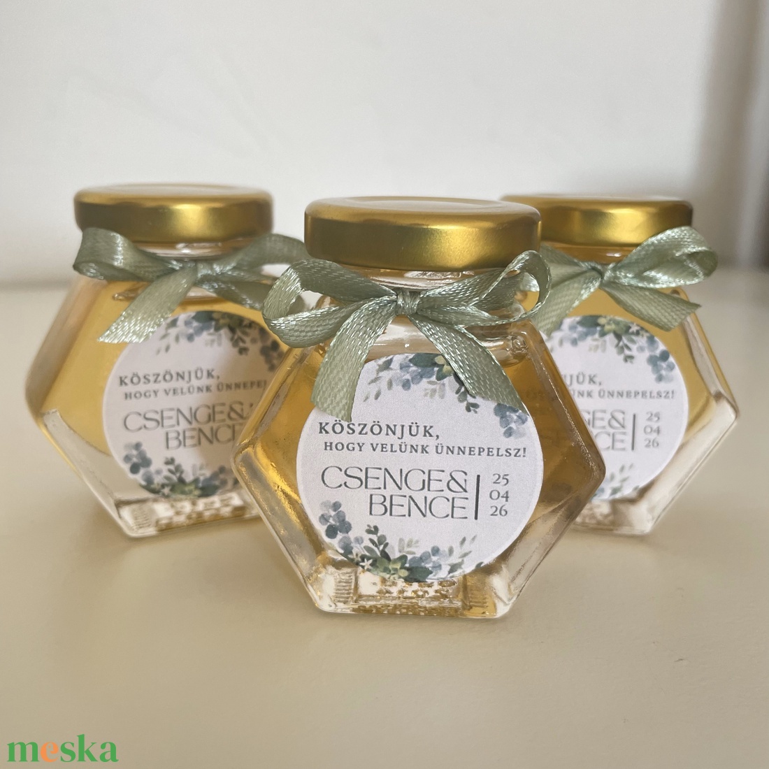 Mézes Esküvői Köszönetajándék/Köszönőajándék - Álló hexagon - 50 ml - esküvő - emlék & ajándék - köszönőajándék - Meska.hu Mézes Esküvői Köszönetajándék/Köszönőajándék - Álló hexagon - 50 ml - esküvő - emlék & ajándék - köszönőajándék - Meska.hu