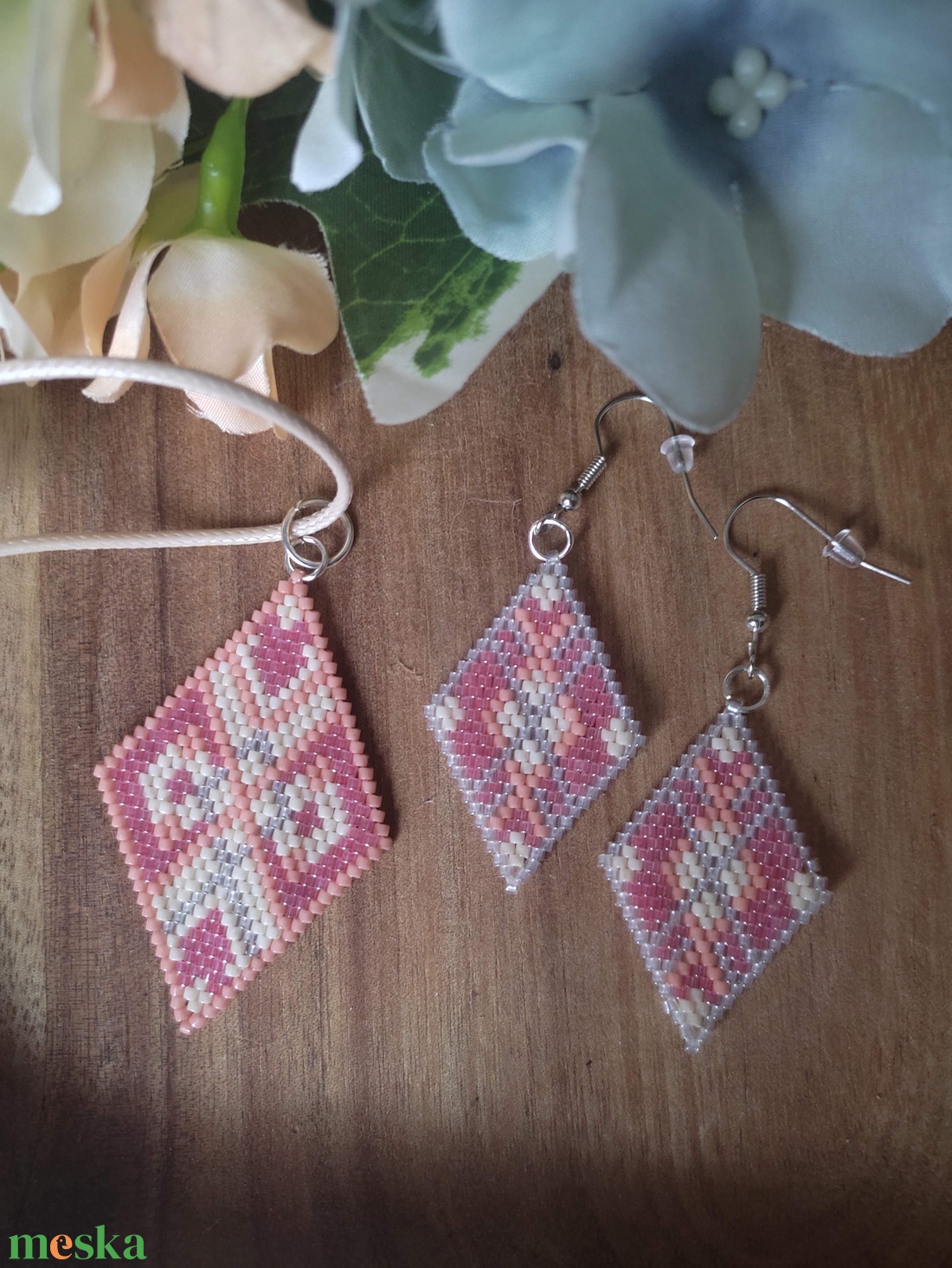 Tavaszi szögletek ékszerszett - ékszer - ékszerszett - Meska.hu