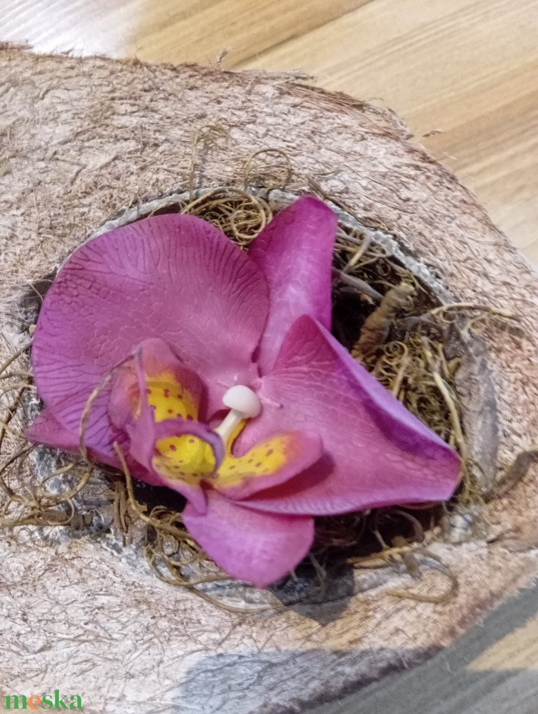 agyag orchidea fél kókuszdióban - otthon & életmód - dekoráció - asztal és polc dekoráció - asztaldísz - Meska.hu