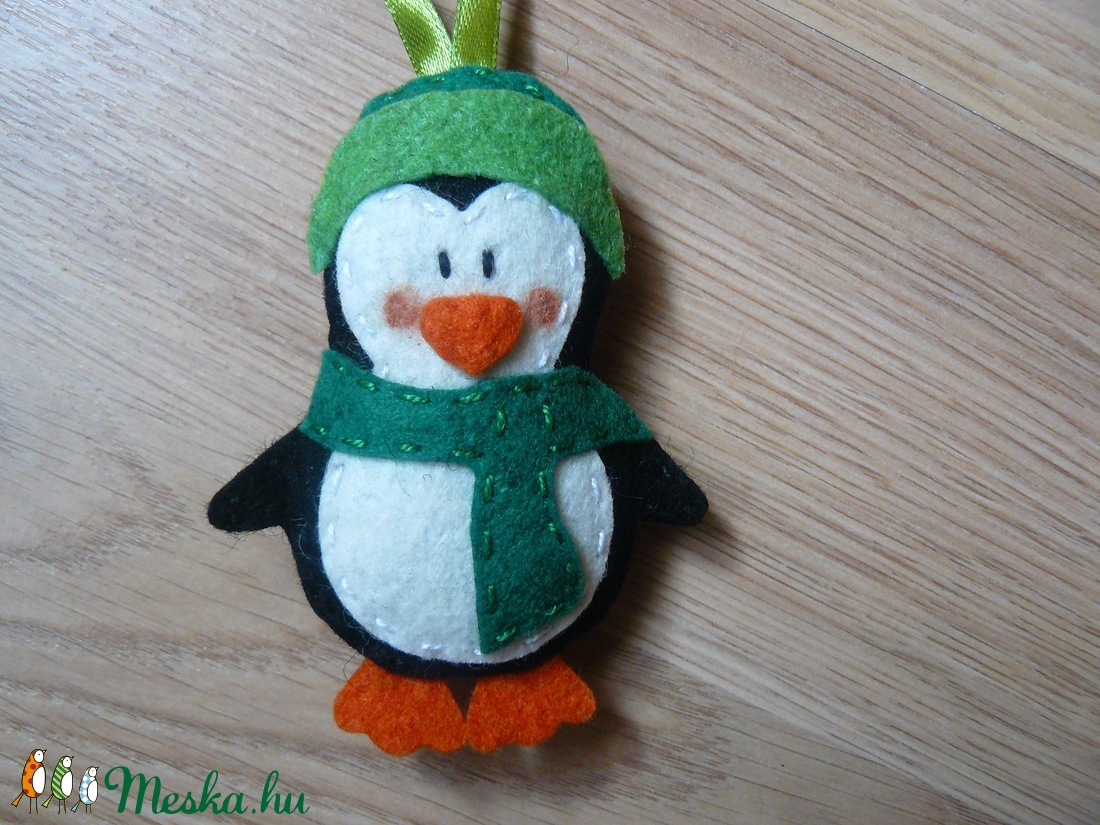Filc pingvin karácsonyfadísz  -  - Meska.hu