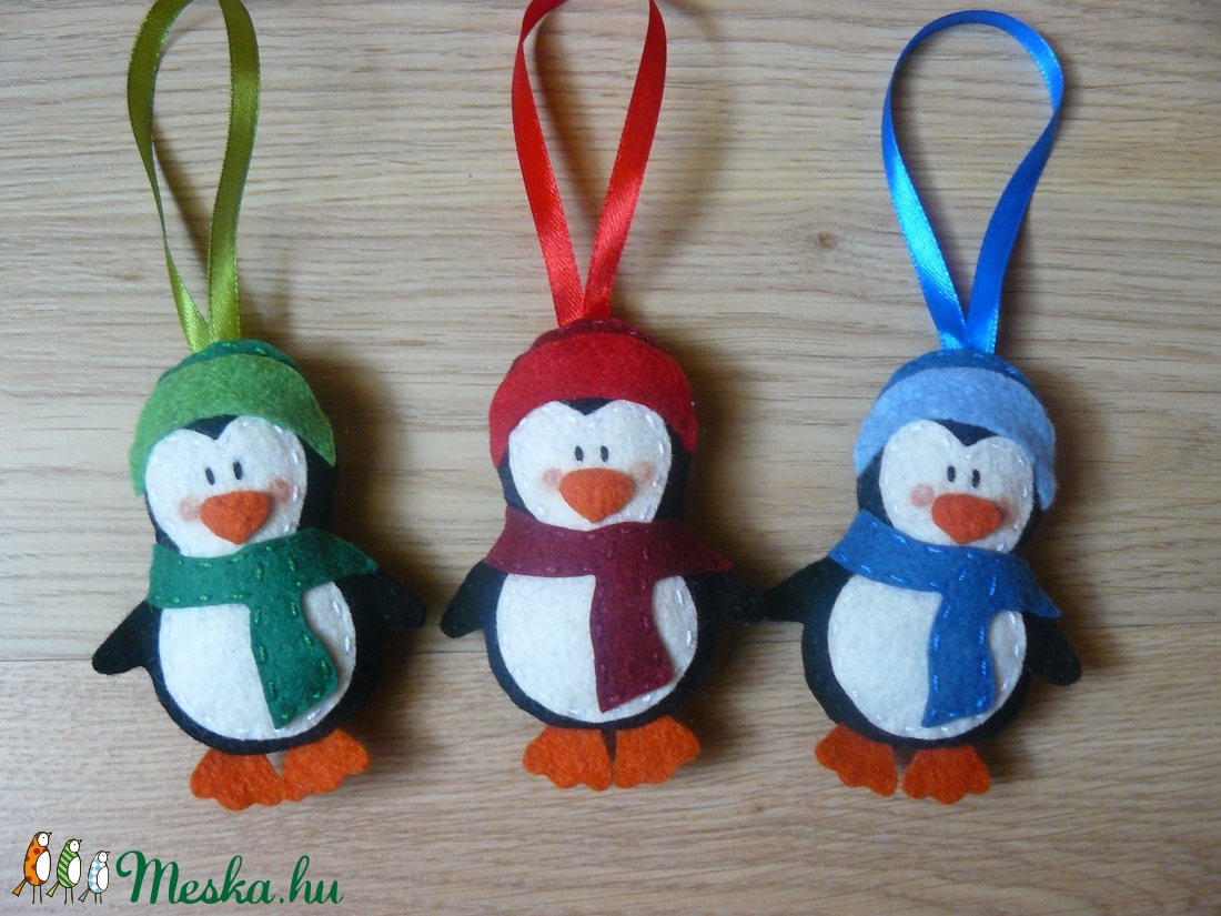 Filc pingvin karácsonyfadísz  -  - Meska.hu