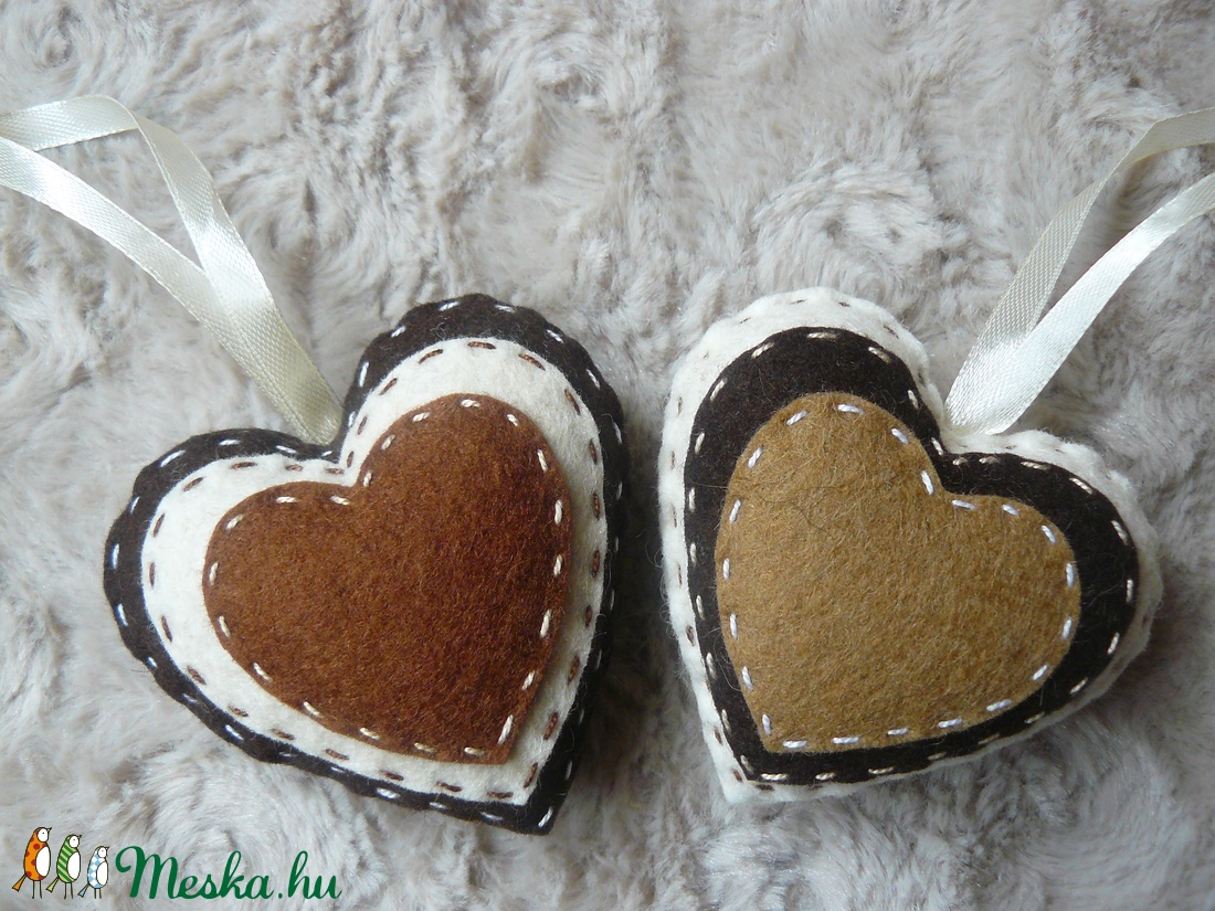 Barna-fehér fic szívek -  - Meska.hu